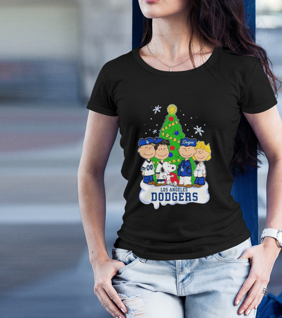 Christmas With Snoopy Los Angeles Dodgers Peanuts Characters And Tree T-Shirt