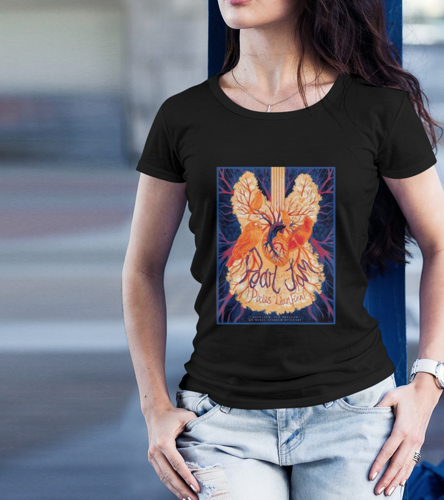 Pearl Jam Pixies Liam Finn Auckland New Zealand November 8 Go Media Stadium Mt Smart Event T-Shirt