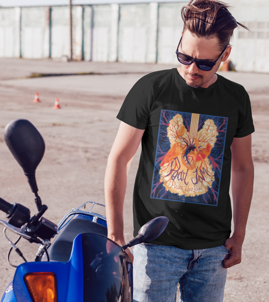Pearl Jam Pixies Liam Finn Auckland New Zealand November 8 Go Media Stadium Mt Smart Event T-Shirt