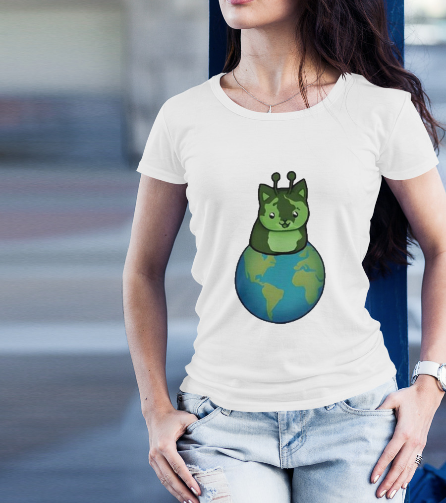 Alien Cat On Earth Biscuit Cult T-Shirt