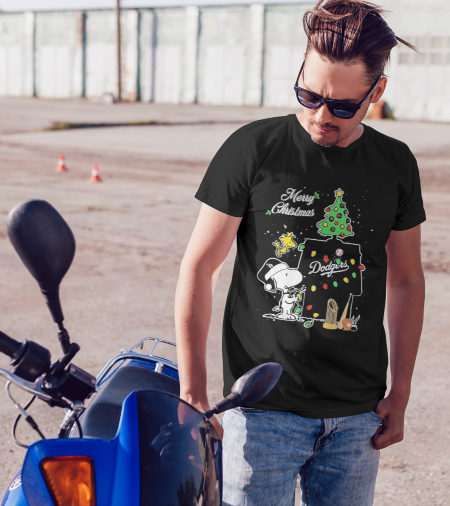 Merry Christmas Dodgers Snoopy Woodstock 2024 Fans T-Shirt