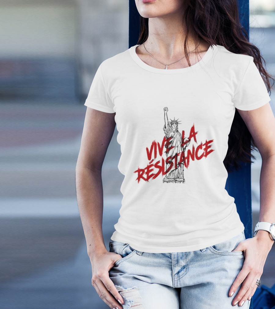 Vive La Résistance Statue Of Liberty Raised Fist T-Shirt