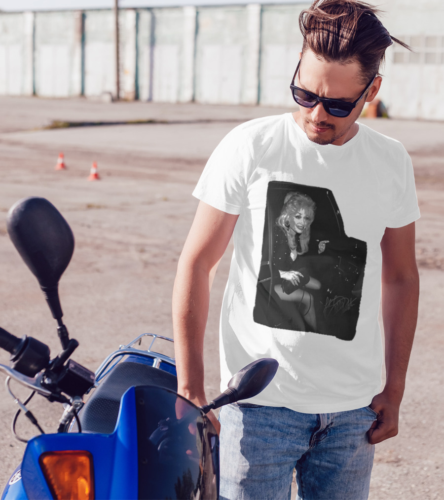 Dolly Parton Iconic Limo Moment T-Shirt