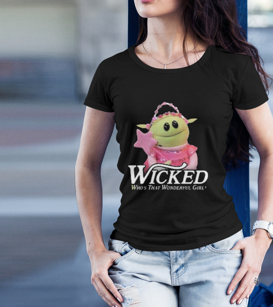 Wicked Who's That Wonderful Girl Alien Princess In Pink T-Shirt