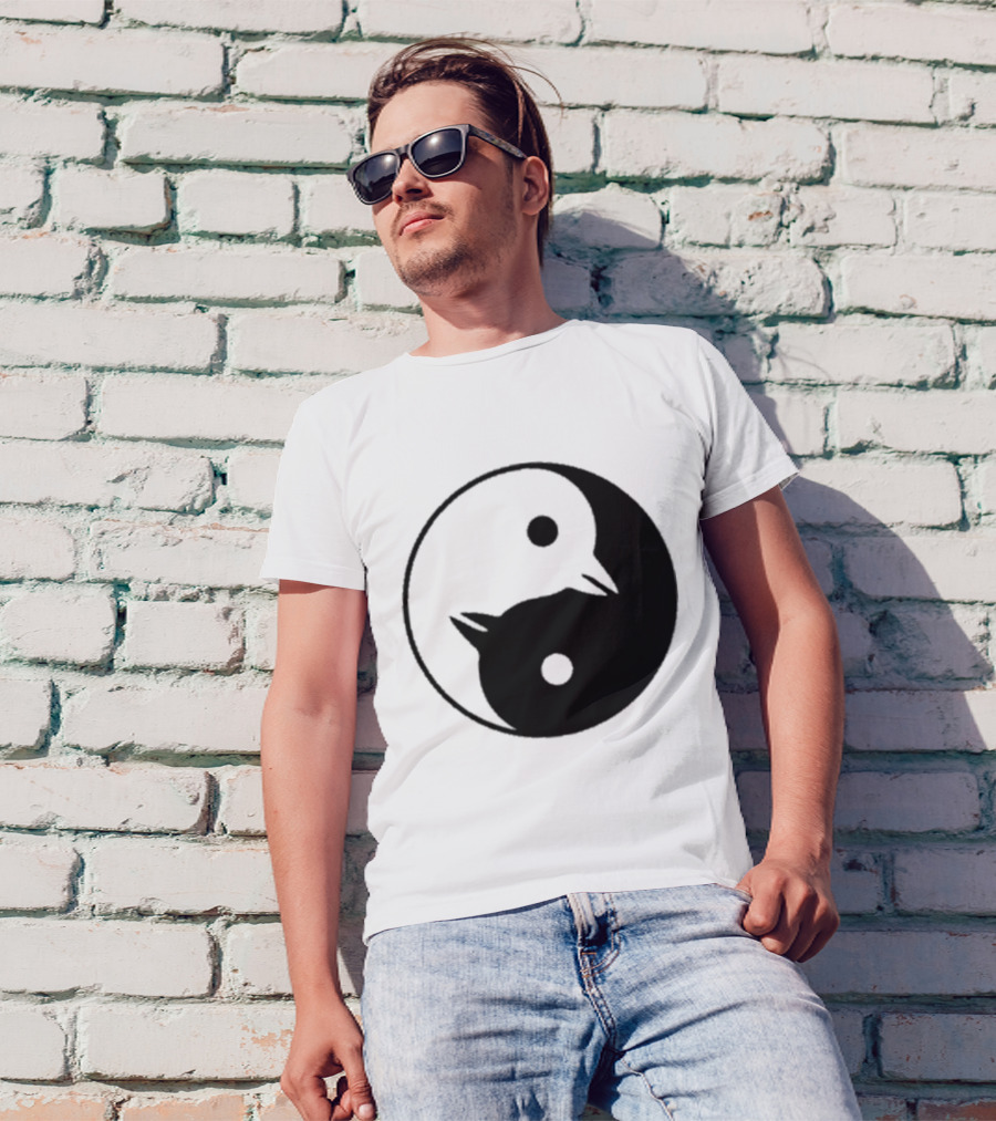 Yin Yang Penguins Pinguini Tattici Nucleari T-Shirt