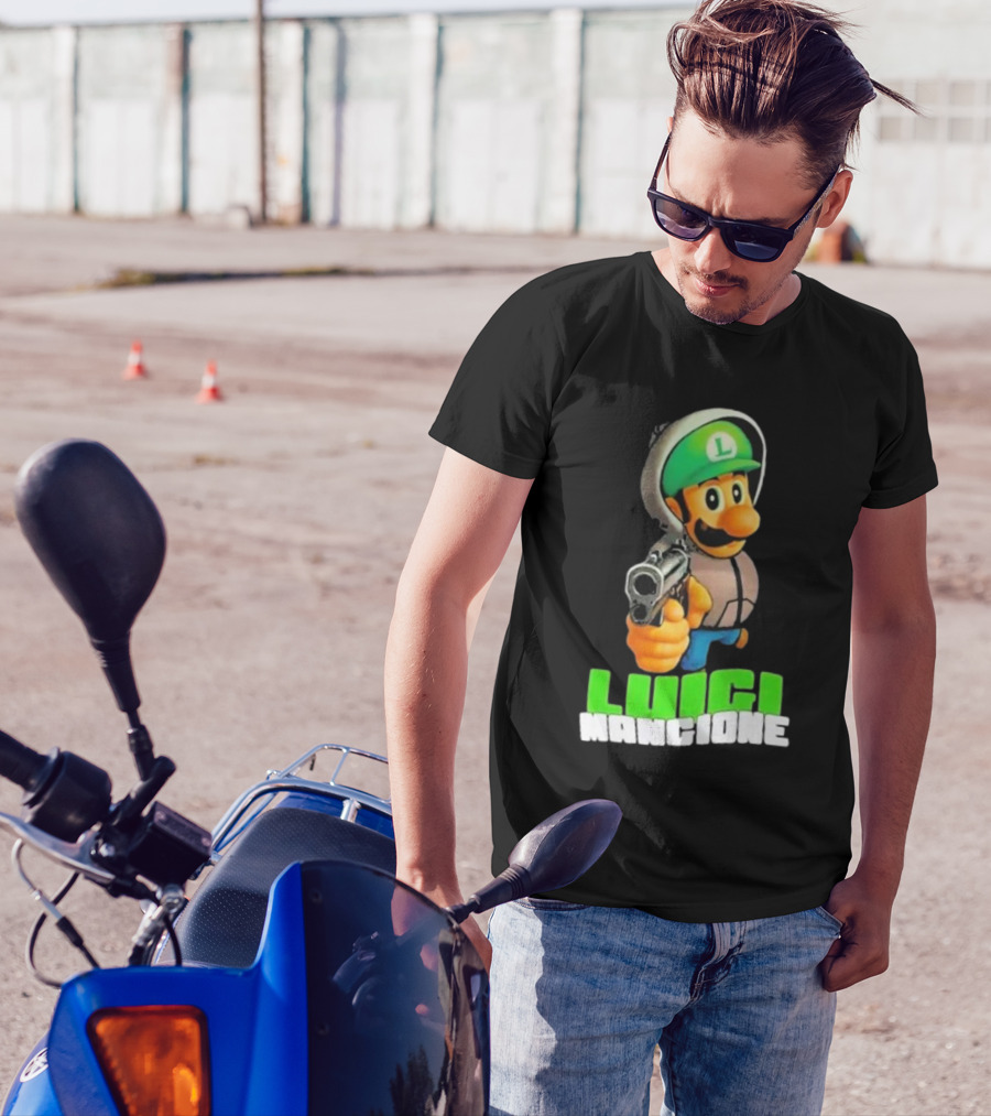 Luigi Mangione Luigi With Gun Iconic Image T-Shirt