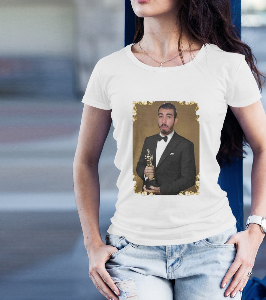 Saleh Jafarawi Mr Fafo Oscar Statue Award Winner T-Shirt
