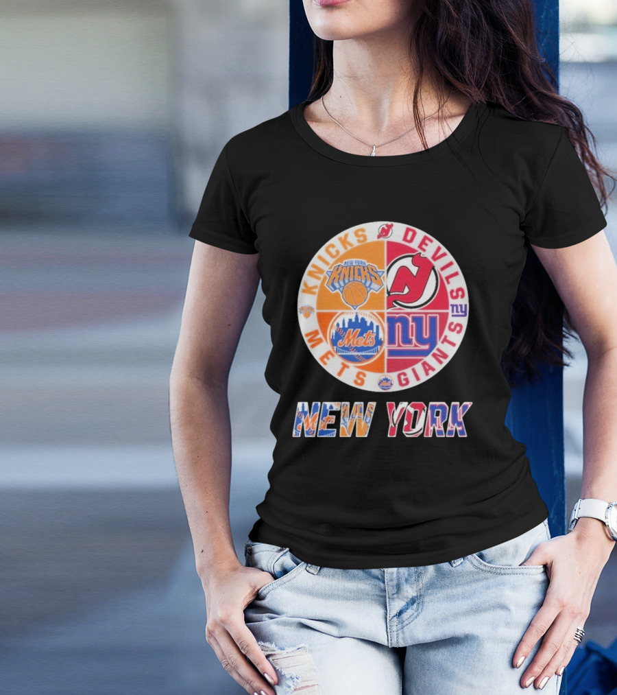 New York Knicks Mets Giants New Jersey Devils Basketball Baseball Football Hockey T-Shirt