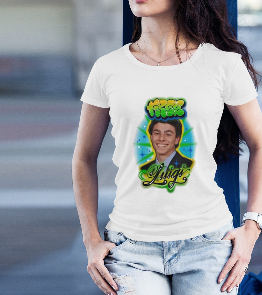 Free Luigi Colorful Portrait Airbrush T-Shirt