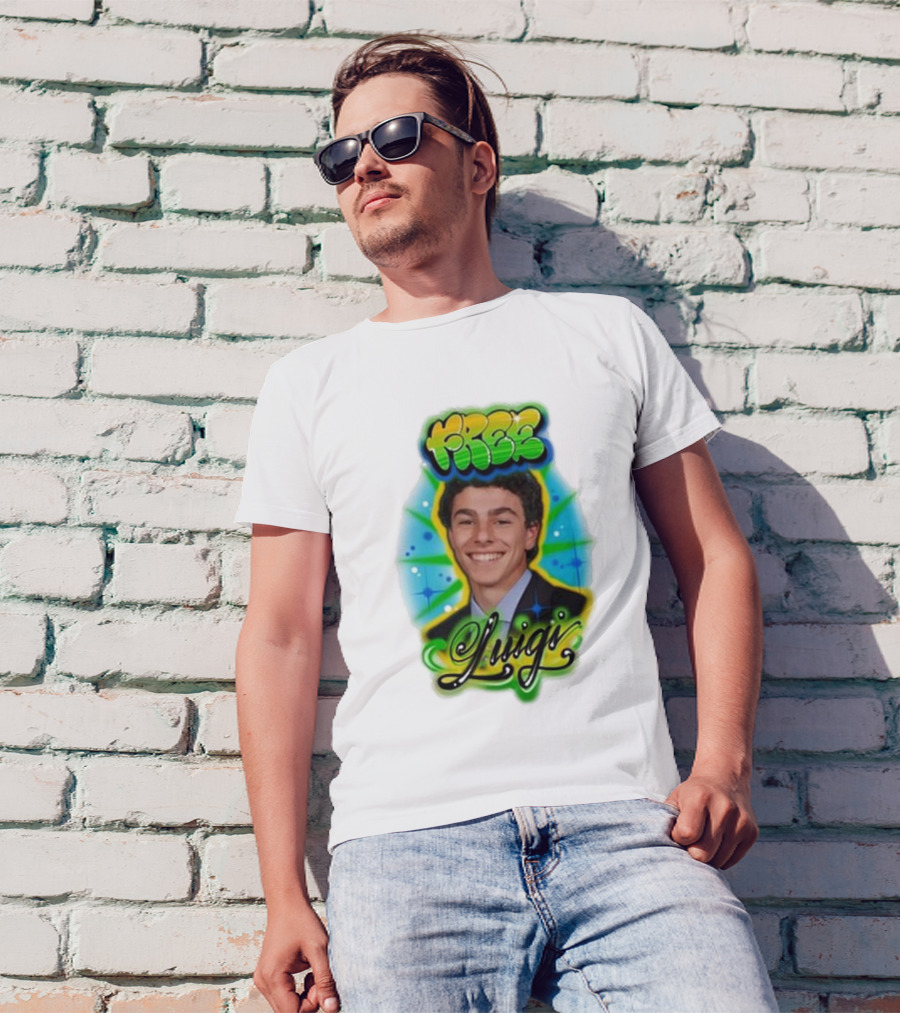 Free Luigi Colorful Portrait Airbrush T-Shirt