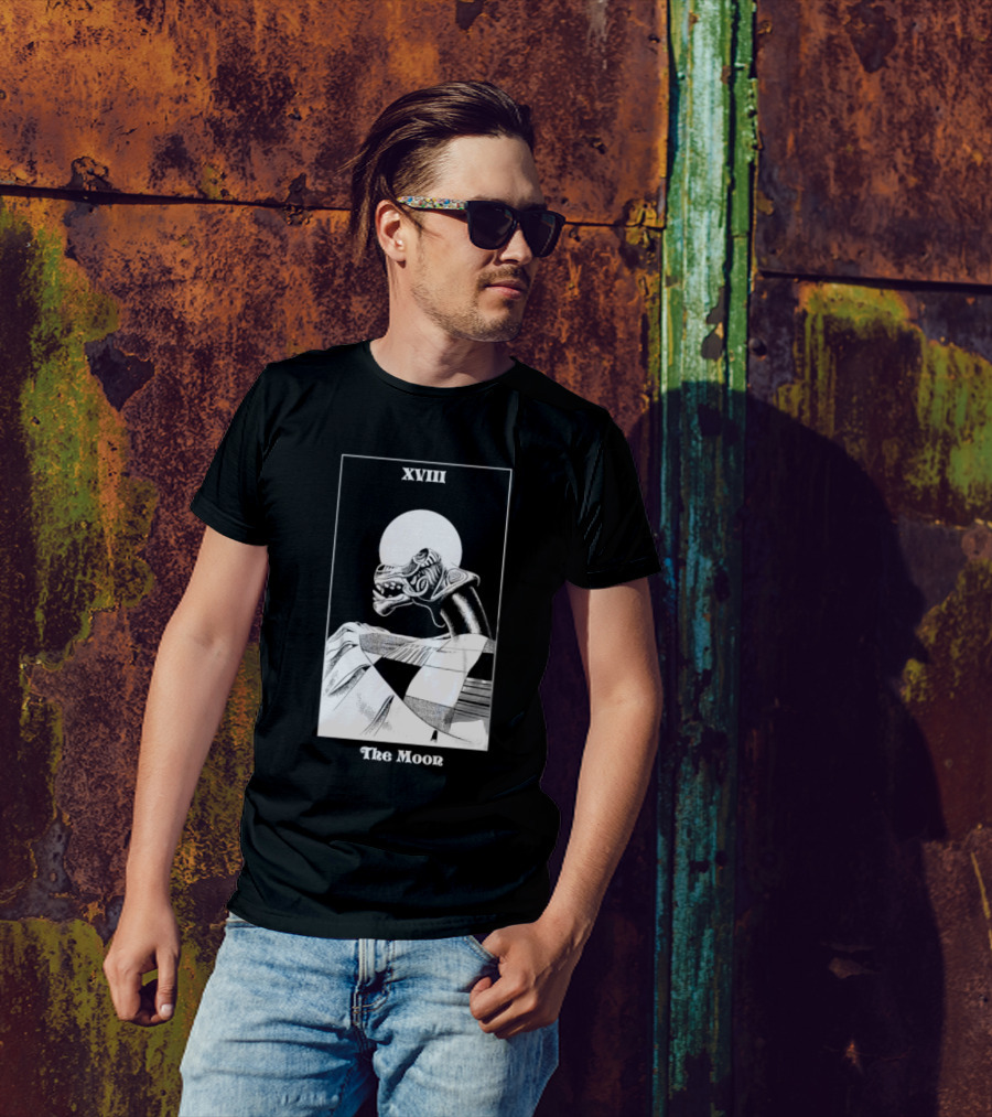 Summerisle Arcana XVIII The Moon Skull Tarot T-Shirt