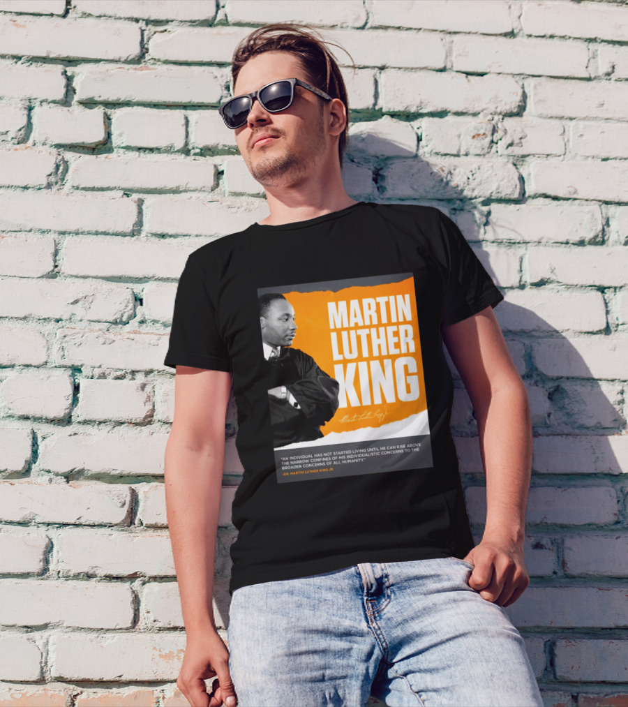 Martin Luther King Jr Tennessee Football Legacy With Signature And Quote T-Shirt