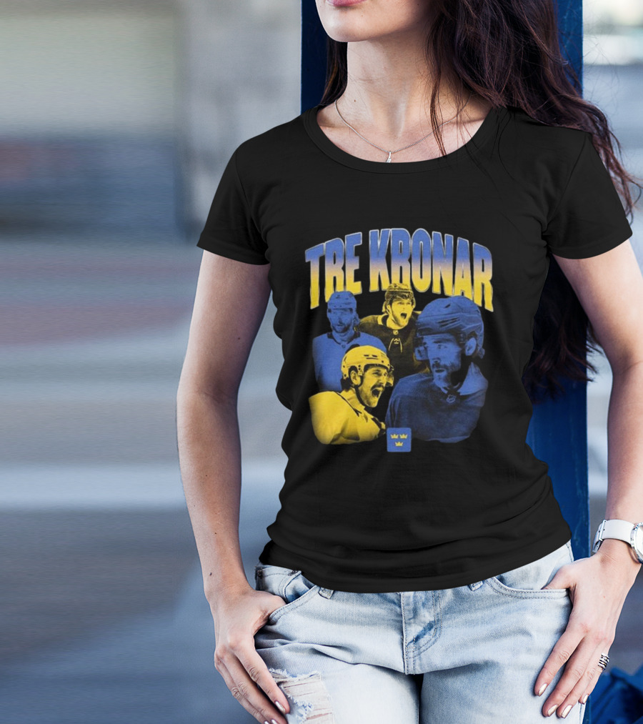 Tre Kronar 4 Nations Swedish Hockey Team Players T-Shirt