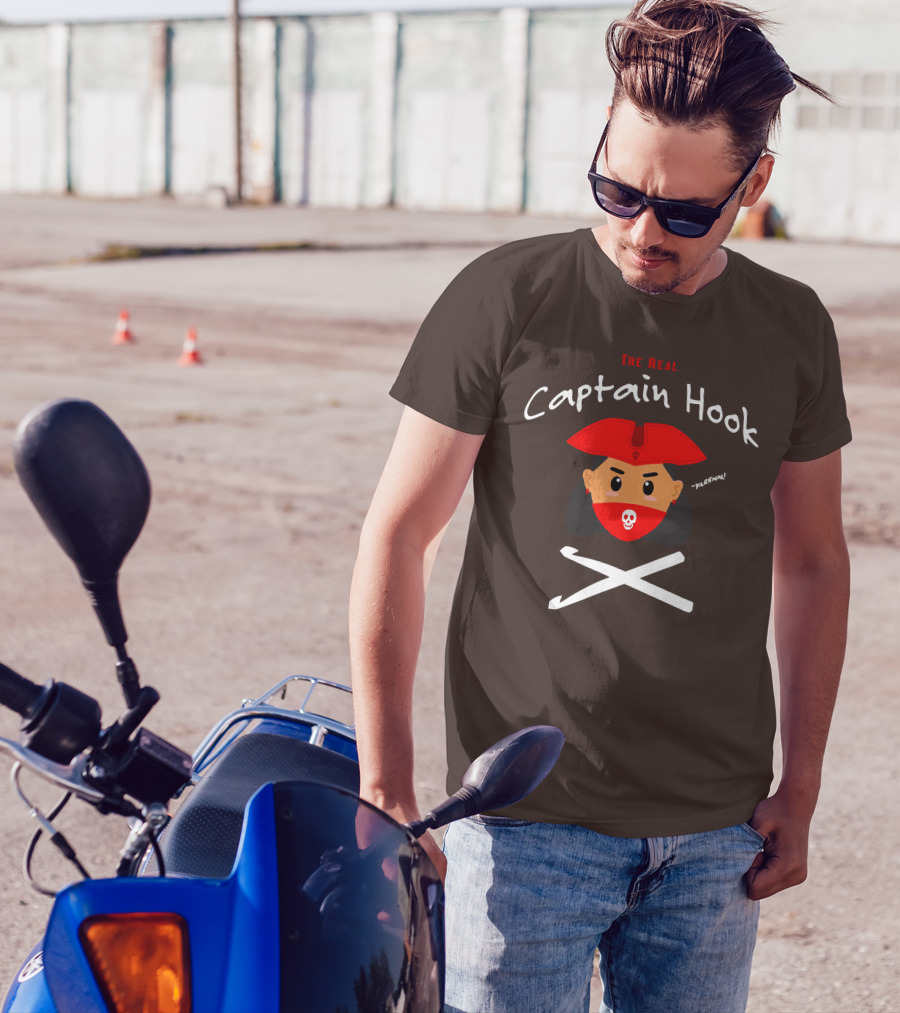 The Real Captain Hook Yarrnn Skull Red Hat Pirate Face Crossed Needles T-Shirt